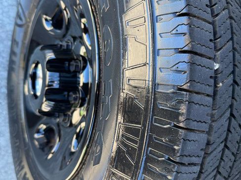 Used 2013 Chevrolet Express 2500 RWD image 10