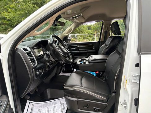 Used 2020 RAM 3500 Laramie RWD image 23
