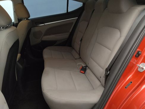 Used 2020 Hyundai Elantra SEL FWD image 18