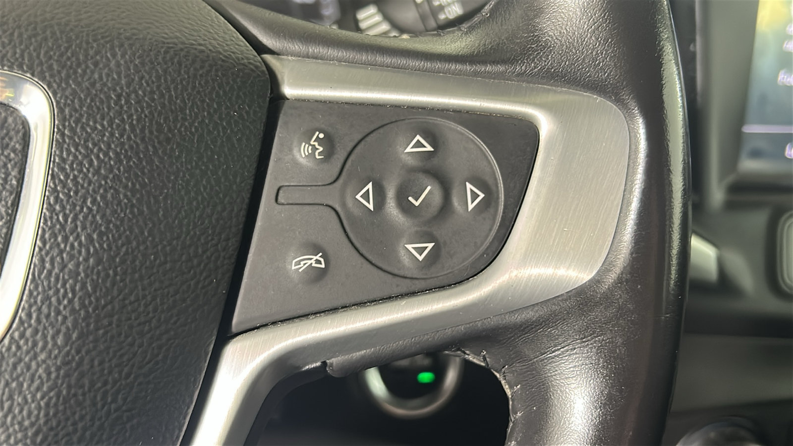 Used 2020 GMC Terrain SLE FWD image 20