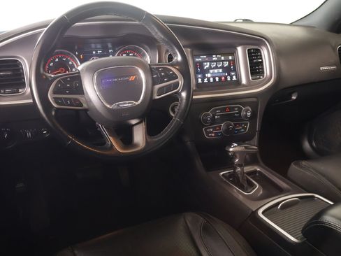 Used 2022 Dodge Charger SXT w/ Leather Interior Group RWD image 2
