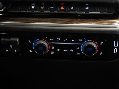 New 2026 Chevrolet Silverado 3500 LT image 19