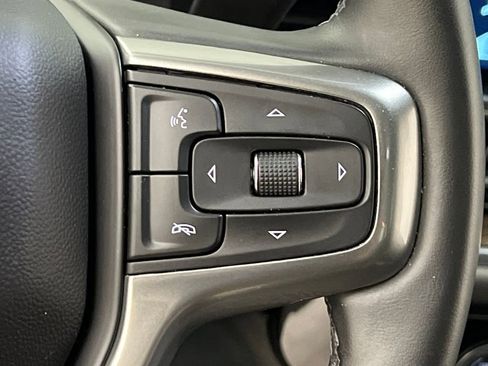 Used 2023 Chevrolet Silverado 1500 LT image 38