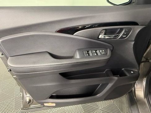 Used 2020 Honda Ridgeline RTL-E image 14