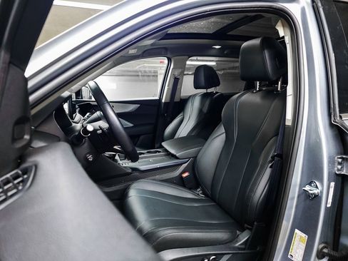 Used 2025 Acura MDX SH-AWD image 17