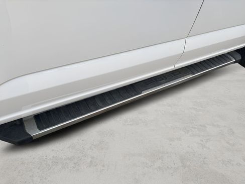 Used 2021 Ford F150 Lariat w/ Equipment Group 502A High image 11