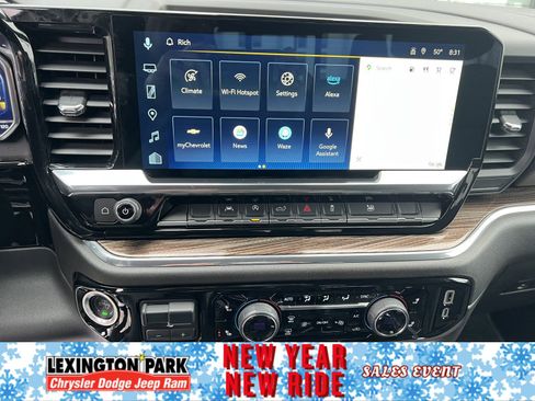 Used 2025 Chevrolet Silverado 1500 LT w/ Leather Package image 19