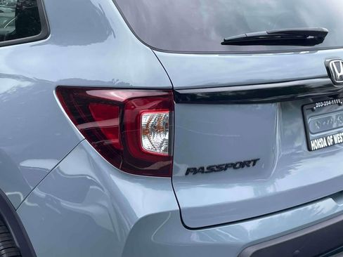 Certified 2024 Honda Passport Black Edition image 10
