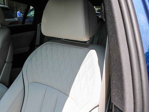 New 2026 BMW X6 xDrive40i image 25