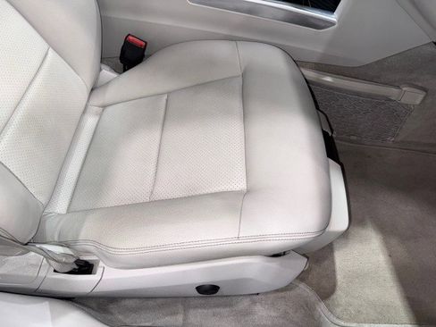 Used 2015 Mercedes-Benz E 350 Sedan w/ Premium 1 Package image 66