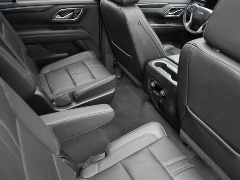 Used 2021 Chevrolet Tahoe RST w/ Luxury Package image 31