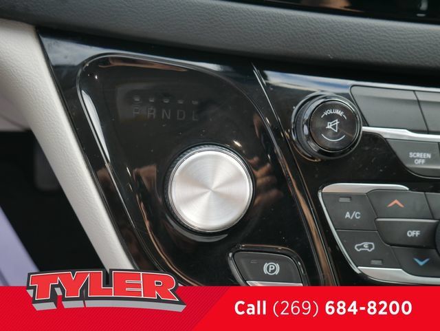 Used 2017 Chrysler Pacifica LX FWD image 26