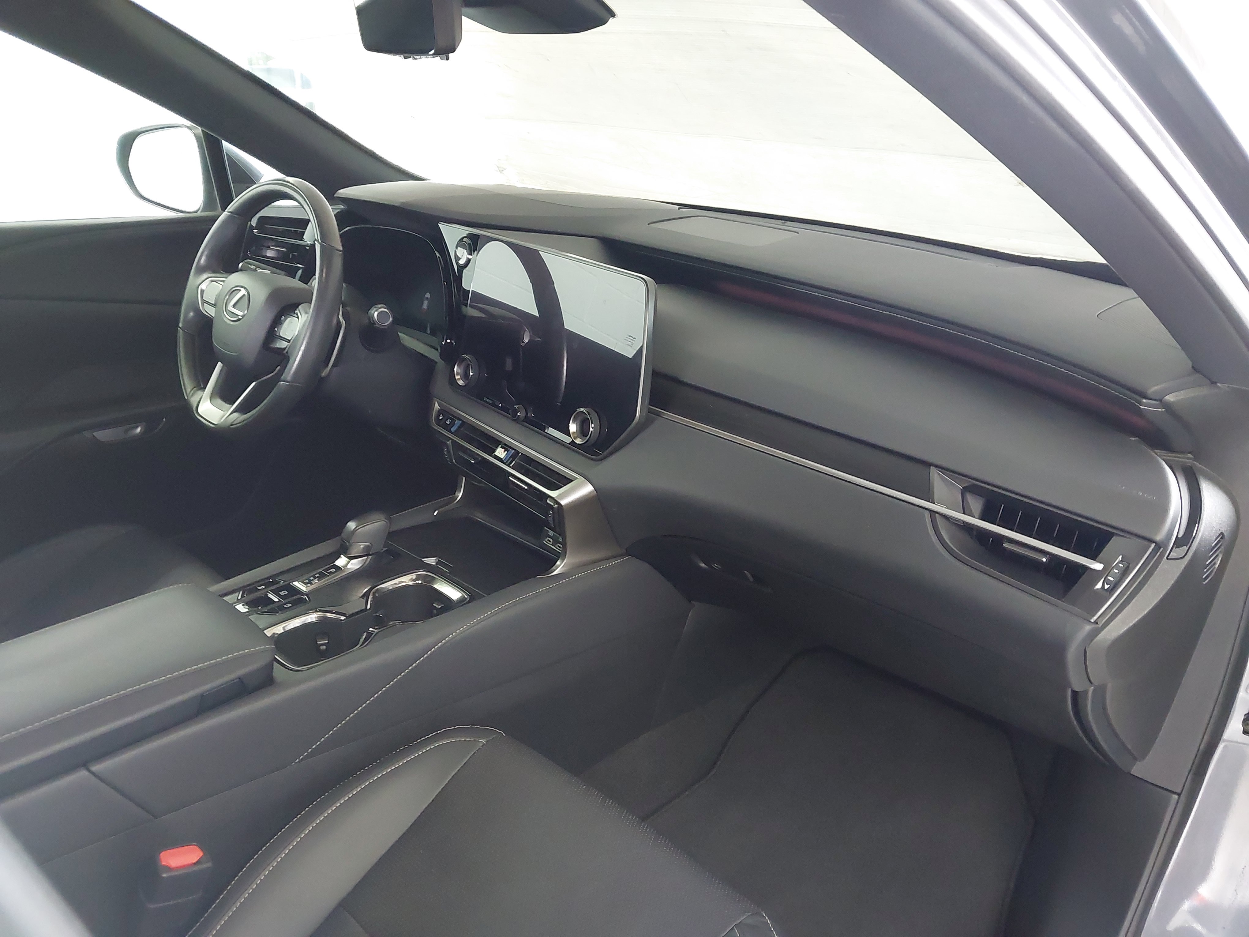 Used 2023 Lexus RX 350 Premium Plus w/ Cold Area Package FWD image 29
