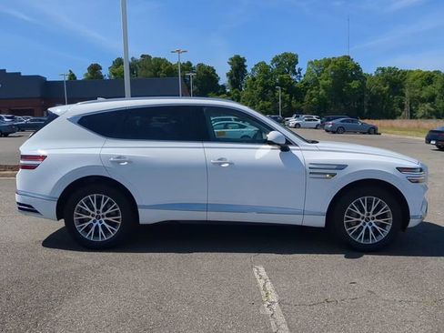 Used 2025 Genesis GV80 2.5T Standard AWD/4WD image 4