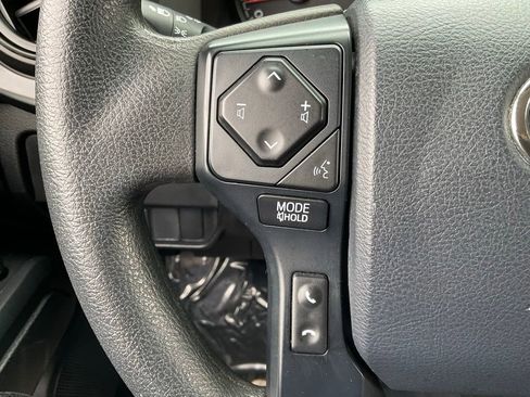 Used 2020 Toyota Tacoma SR RWD image 11