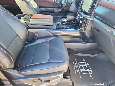 Used 2023 Ford F150 Lariat w/ Max Trailer Tow Package image 15