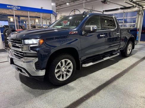 Used 2020 Chevrolet Silverado 1500 LTZ w/ LTZ Premium Package image 4