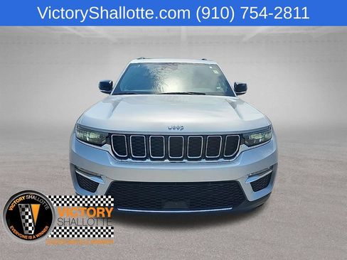 Used 2024 Jeep Grand Cherokee Limited 4xe AWD/4WD image 3