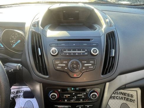 Used 2018 Ford Escape SE image 22