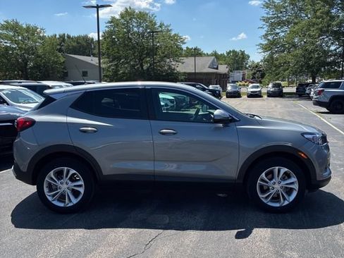 Used 2023 Buick Encore GX Preferred w/ Cold Weather Comfort Package AWD/4WD image 7