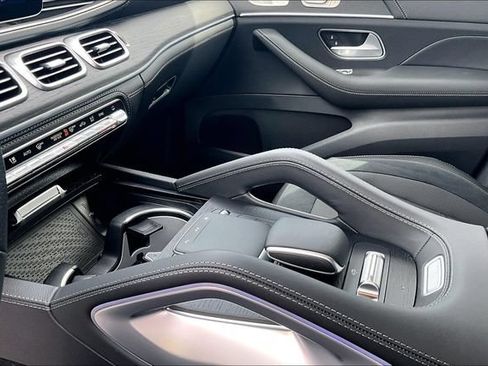 Certified 2025 Mercedes-Benz GLE 53 AMG 4MATIC image 7