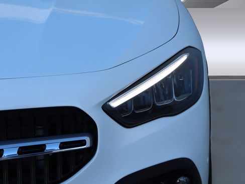 New 2025 Mercedes-Benz GLA 250 image 9