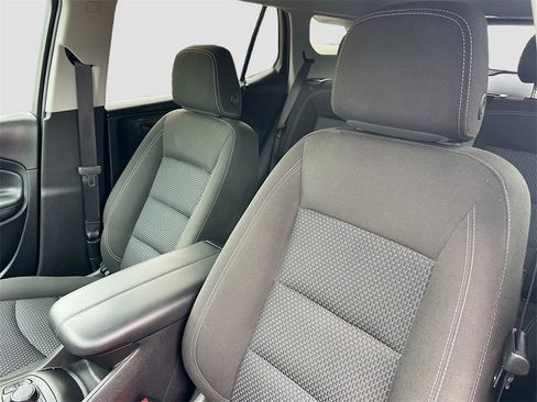 Used 2022 GMC Terrain SLE w/ Driver Convenience Package image 12