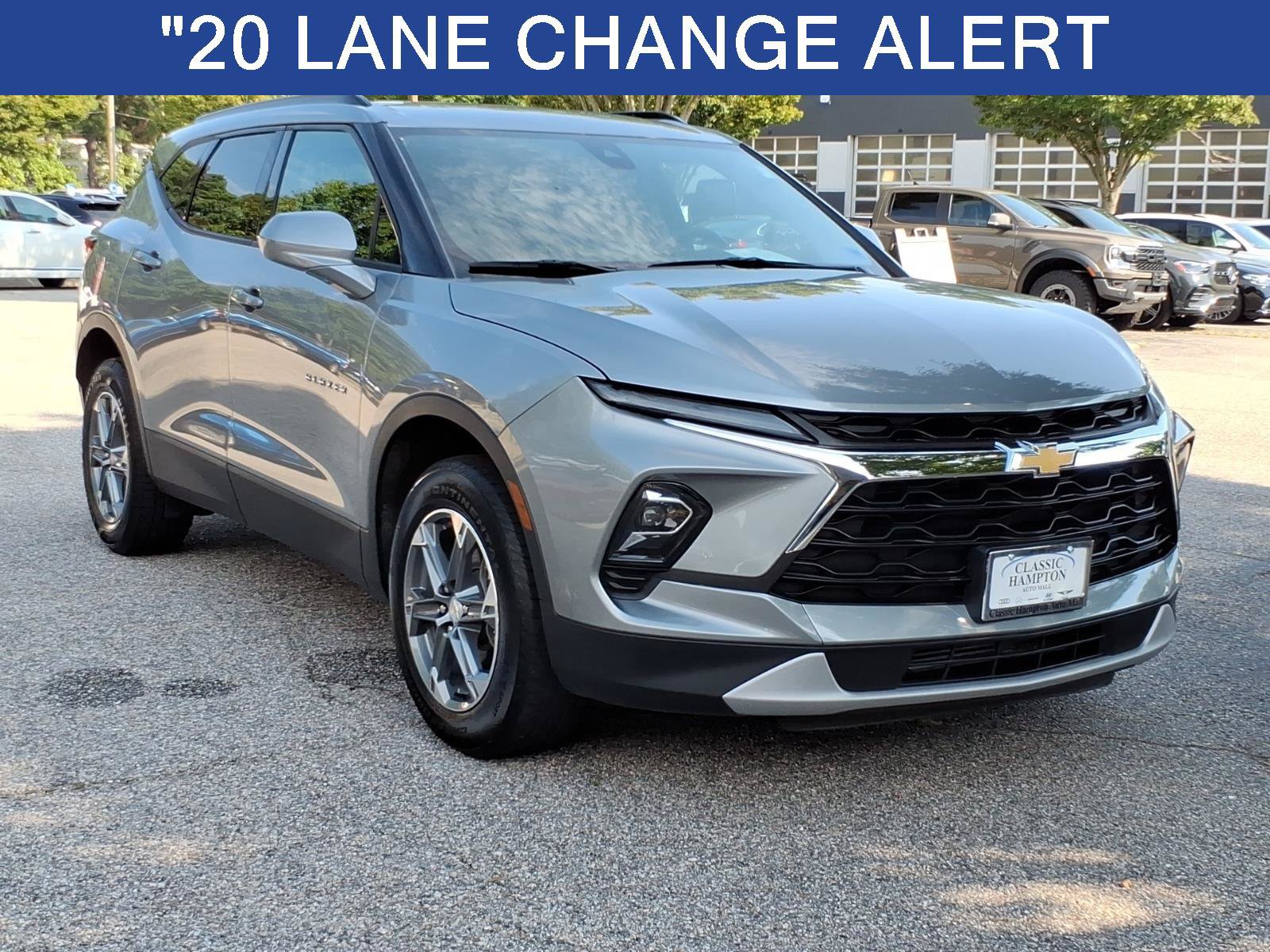 Used 2024 Chevrolet Blazer LT w/ Convenience Package FWD image 5