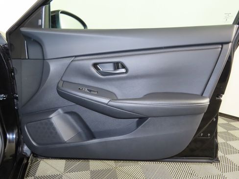 Certified 2025 Nissan Sentra S image 41