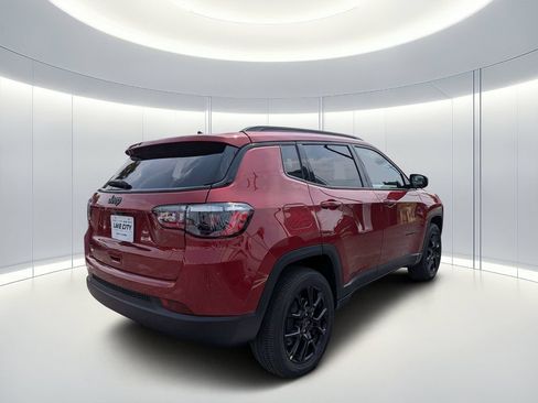 New 2026 Jeep Compass Latitude AWD/4WD image 4