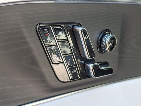 Certified 2024 Cadillac Lyriq Sport AWD/4WD image 18