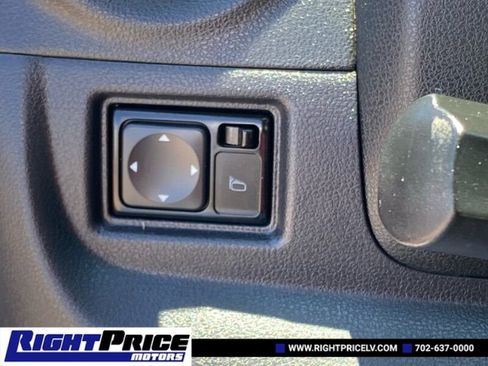 Used 2013 Nissan Versa SV image 18