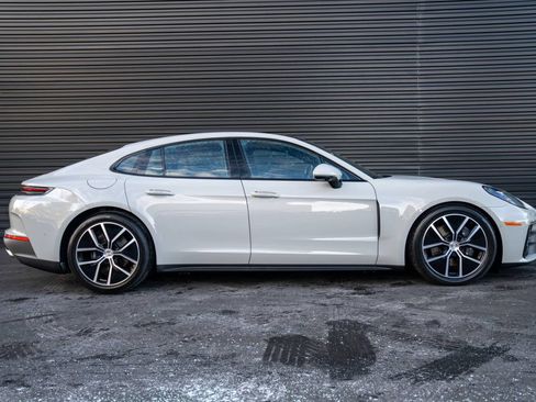 New 2026 Porsche Panamera 4 image 10