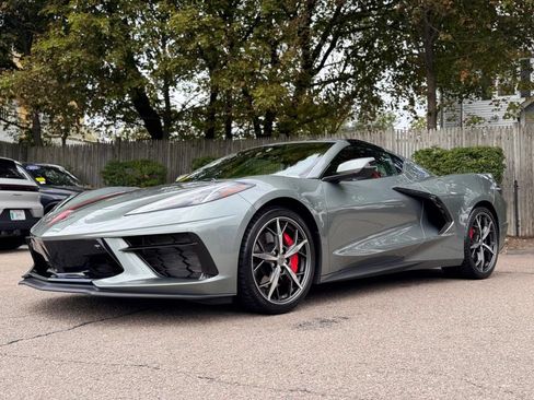 Used 2023 Chevrolet Corvette Stingray Premium Cpe w/ Z51 Performance Package RWD image 11