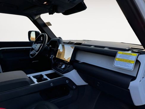 New 2026 Land Rover Defender 110 S AWD/4WD image 22