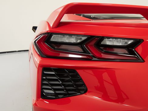 Used 2020 Chevrolet Corvette Stingray Premium Cpe w/ 3LT Preferred Equipment Group RWD image 14