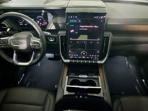 Used 2026 GMC Yukon Denali w/ Sun & Power Step Package AWD/4WD image 27