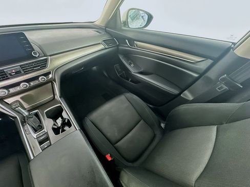 Used 2022 Honda Accord LX image 11