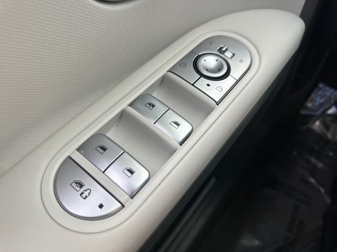 Used 2024 Hyundai Ioniq 5 SE RWD image 19
