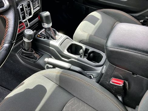 Used 2021 Jeep Gladiator Mojave AWD/4WD image 18