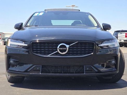Used 2022 Volvo S60 B5 Momentum w/ Premium Package image 15