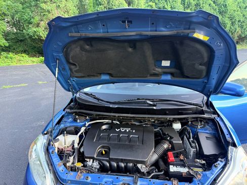 Used 2009 Toyota Matrix FWD image 15