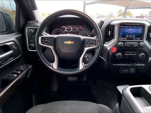 Used 2019 Chevrolet Silverado 1500 LT w/ Trailering Package image 6