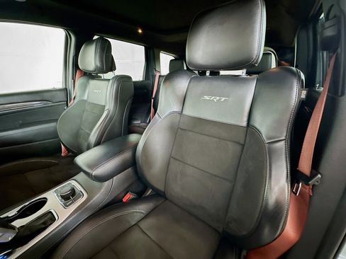 Used 2020 Jeep Grand Cherokee SRT image 22