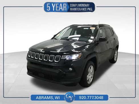 Used 2022 Jeep Compass Latitude w/ Convenience Group AWD/4WD image 1
