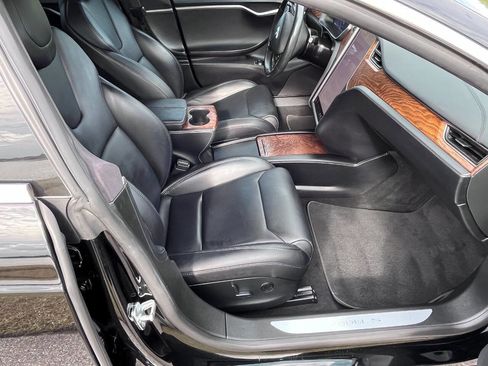 Used 2018 Tesla Model S 100D image 22