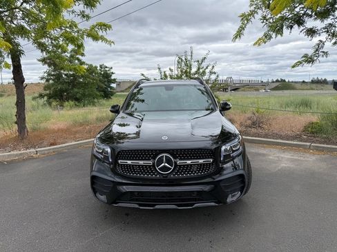 Certified 2022 Mercedes-Benz GLB 250 4MATIC image 2