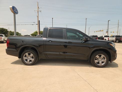 Used 2024 Honda Ridgeline TrailSport image 7