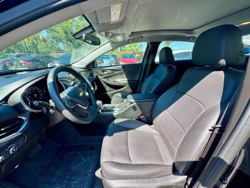 Used 2025 Chevrolet Malibu LT image 22