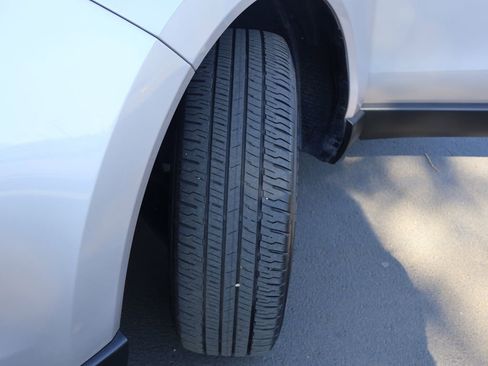 Used 2024 Toyota Venza LE image 35